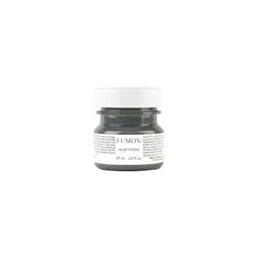Soap Stone | Fusion Mineral Paint | Tummanharmaa kalustemaali – lämmin tummanharmaa sävy kalusteisiin ja sisustukseen.