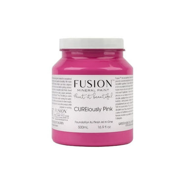 Kirkas, räikeä ja näyttävä pinkki! Fusion Mineral Paint on loistava valinta niin diy harrastajalle kuin ammattilaiselle. Entisöinti ja perinnemaalaus onnistuu myös Fusionilla. Sävyjä on yli 60. Fusion on myrkytön ja helppo mineraalimaali. Kalkkimaali ja huonekalumaali kalpenee tämän rinnalla!