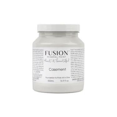 Casement Fusion™ Mineral Paint – raikas lämmin valkoinen kalustemaali.