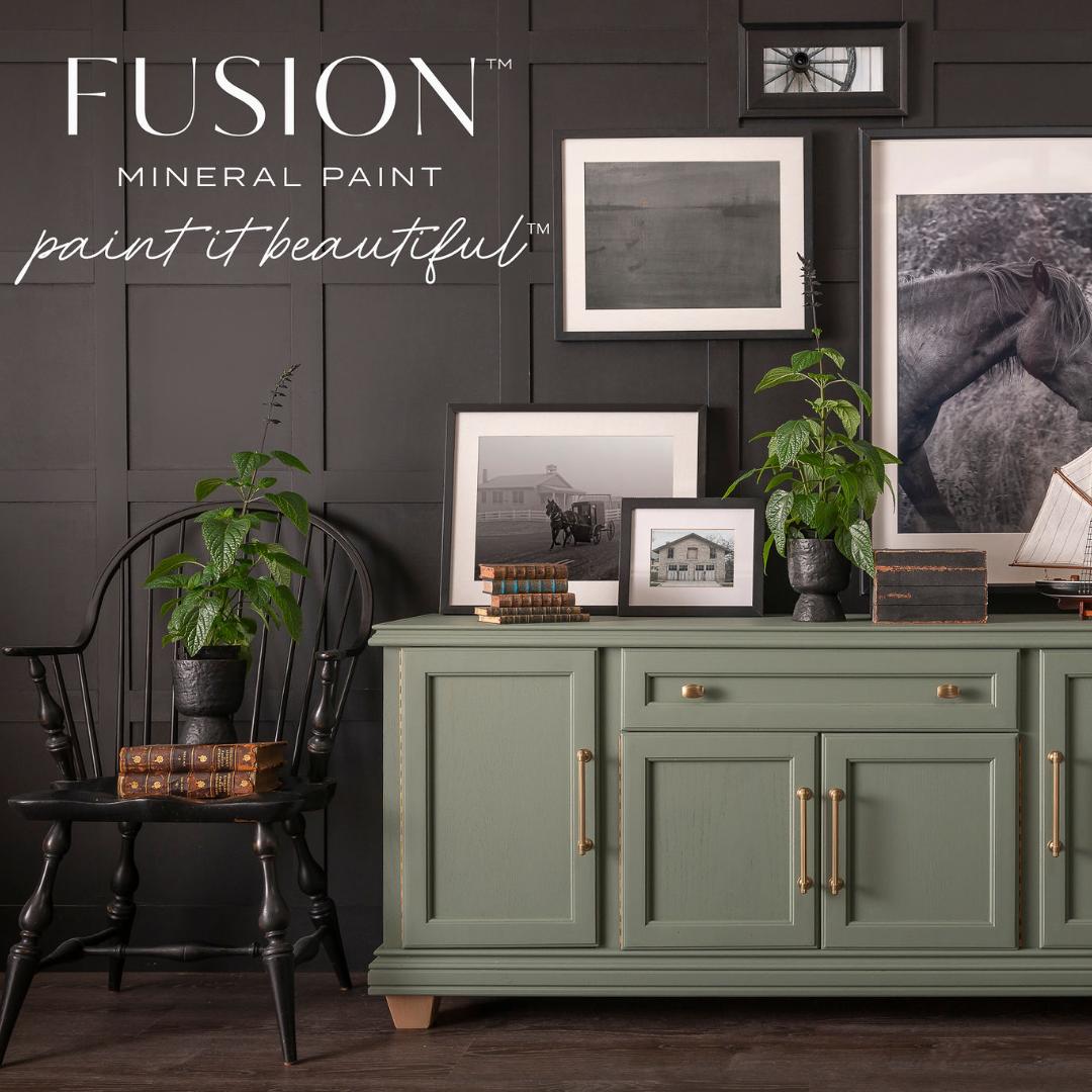 Carriage House | Fusion™ Mineral Paint | Keski vihreä mineraalimaali