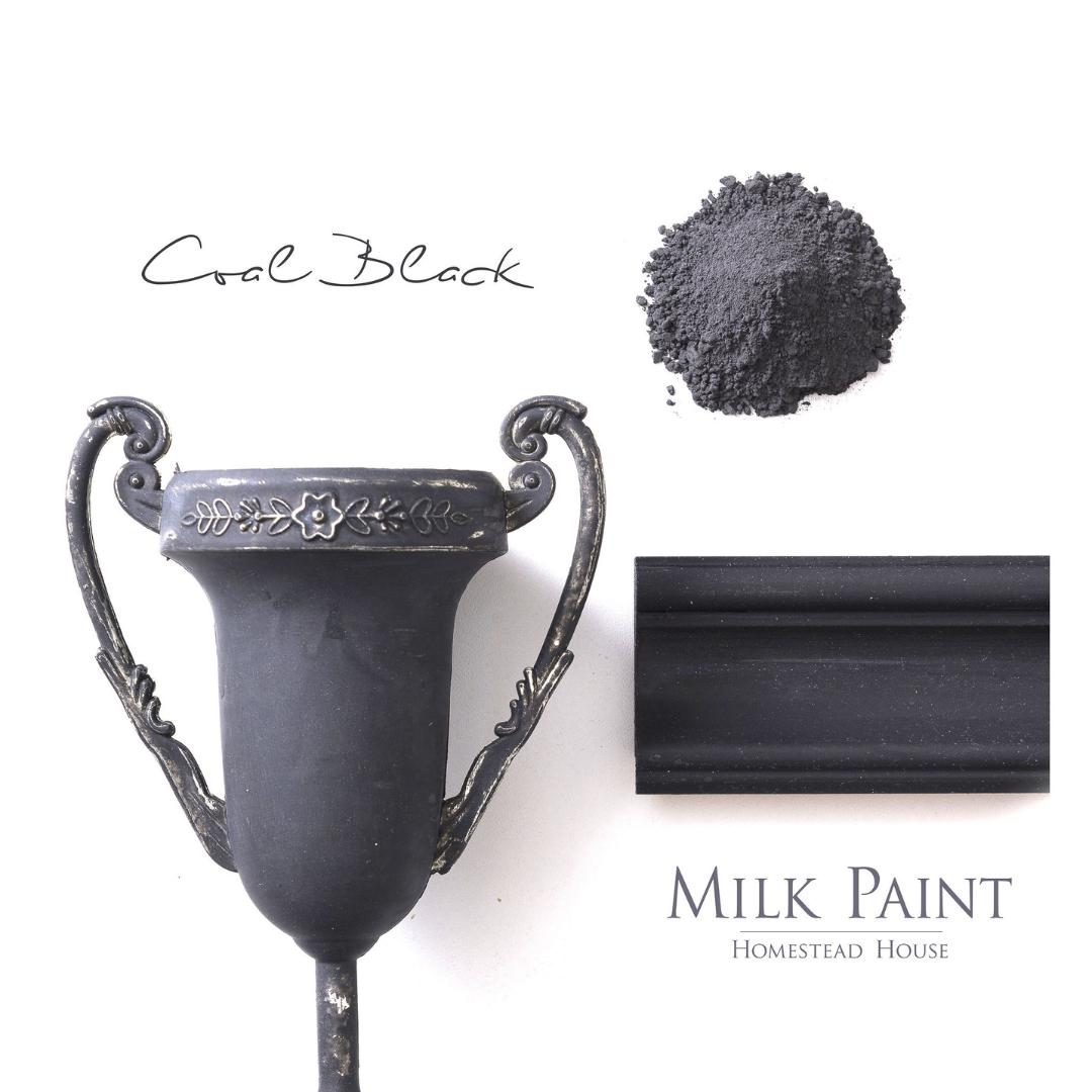 Maitomaali on aito kalkkimaali, se sisältää aitoa kalkkia (ei liitujauhoa), maidon kaseiinia sekä väripigmenttinä aitoa luonnon micajauhetta. Coal Black Homestead house milk paint, maitomaali musta. 